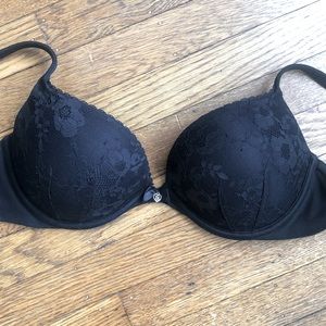 Victoria’s Secret Body By Victoria Push-Up Bra